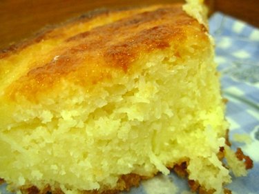 Receita de Bolo fofinho de Mandioca com coco