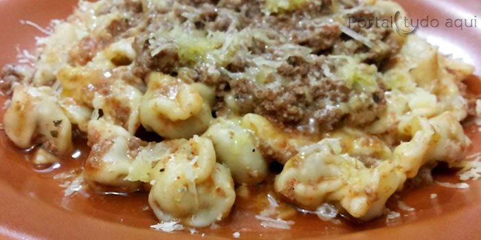 Receita-e-Agnoline-ou-Capeletti-ao-molho-bolonhesa