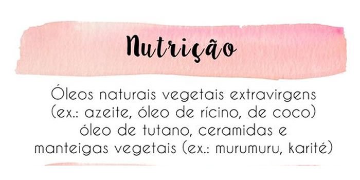 Nutrição com óleos essenciais para os cabelos no cronograma capilar. 